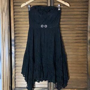 Naranka Strapless Black Dress